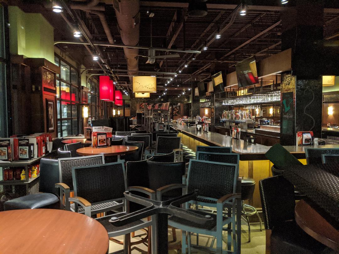 Rockville Nights Bar Louie closes Rockville, Wheaton Plaza locations