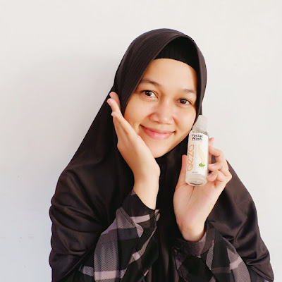 wajah bersih dengan qeza wajah yang telah dibersihkan dengan qeza facial wash