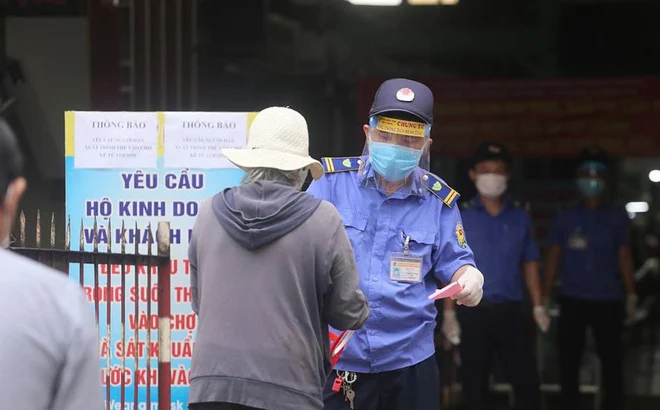 PGS Trần Như Dương chỉ ra đúng 7 chữ giúp chặt đứt đường lây Covid-19 PGS Trần Như Dương chỉ ra đúng 7 chữ giúp chặt đứt đường lây Covid-19