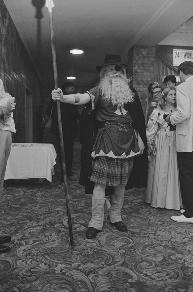 Science Fiction & Fantasy Costume Contestants Posing at the 24th World