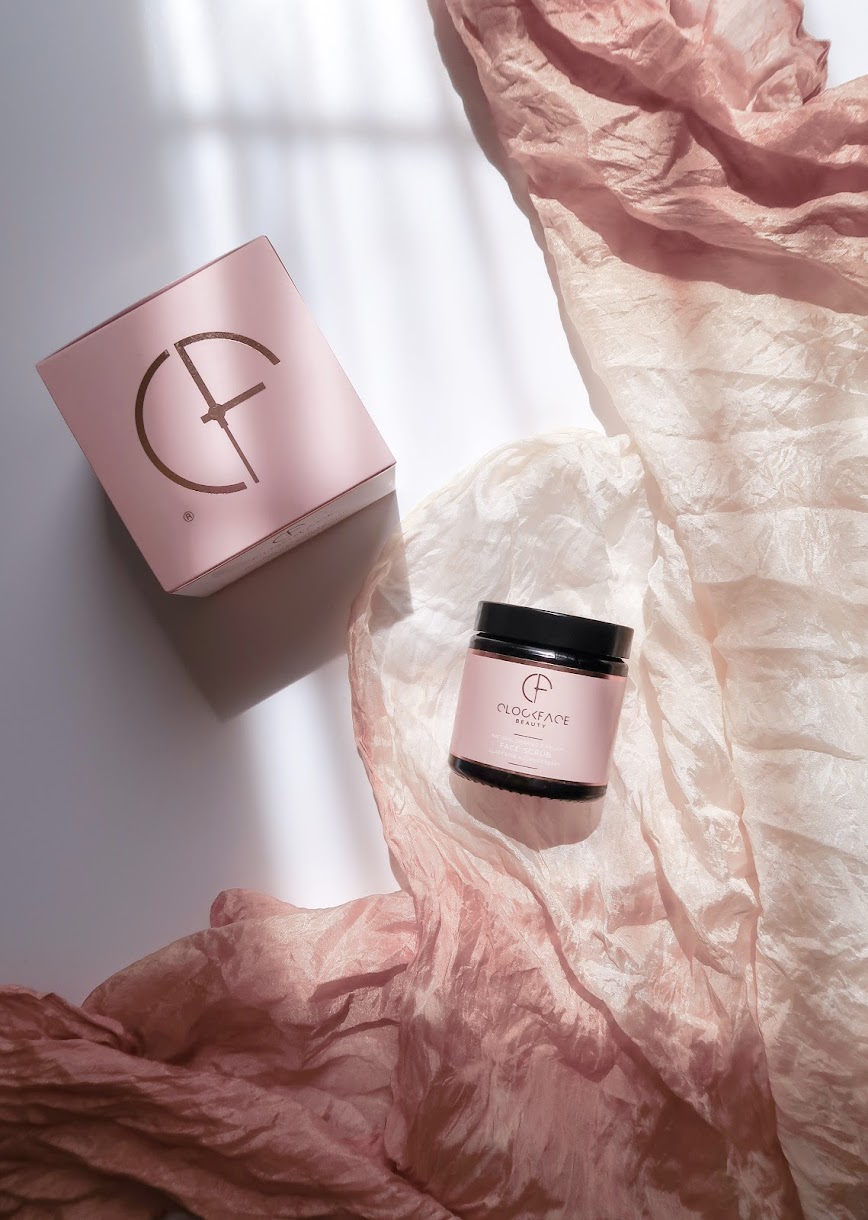 Clockface beauty face scrub review Natureloise