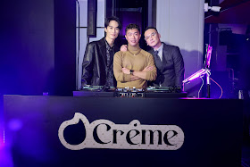Crème APP 高端會員制社交平台高空聖誕餐會 - (左起)  水哥李英宏.DJ Mr.Gin. CÉ LA VI Taipei總經理暨Crème APP主理人Johnny Fei