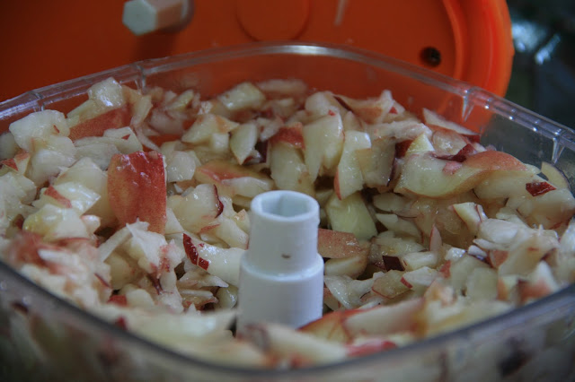 ריבת אפרסקים/נקטרינות, ריבת ענבים וריבת שזיפים תוצרת בית ללא סוכר, קלה ופשוטה להכנה. צילום אורנה לבנה.