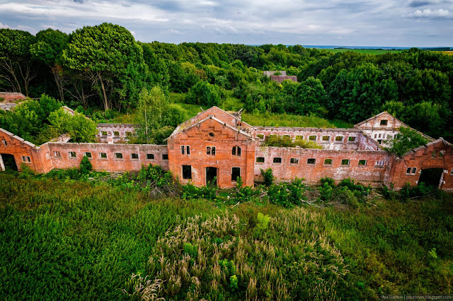 Сочинение про усадьбу рукавишниковых Старый кирпичный скотный двор