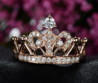 1427700893_crown_wed_rings_15