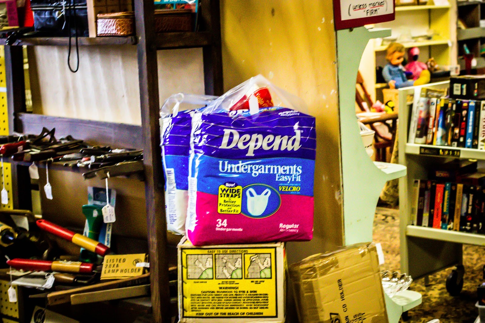 Flea Market Oddities of PA L&L Fleatique Too, Adamsburg PA