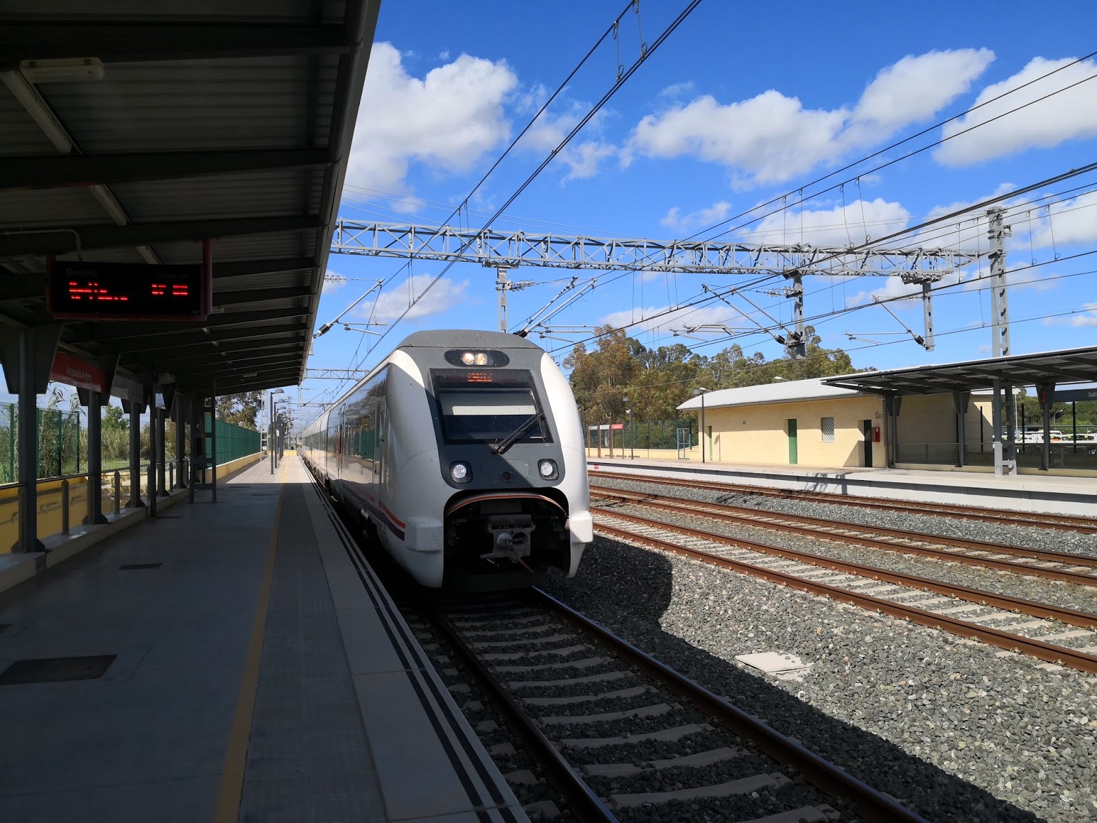 El La estación del aeropuerto de Jerez de la Frontera