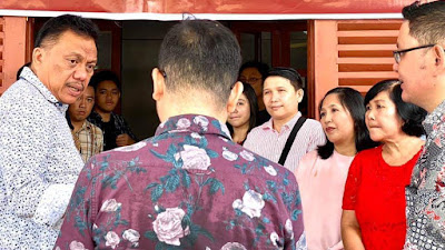 Gubernur Olly Kunjungi Mahasiswa Sulut di Yogyakarta