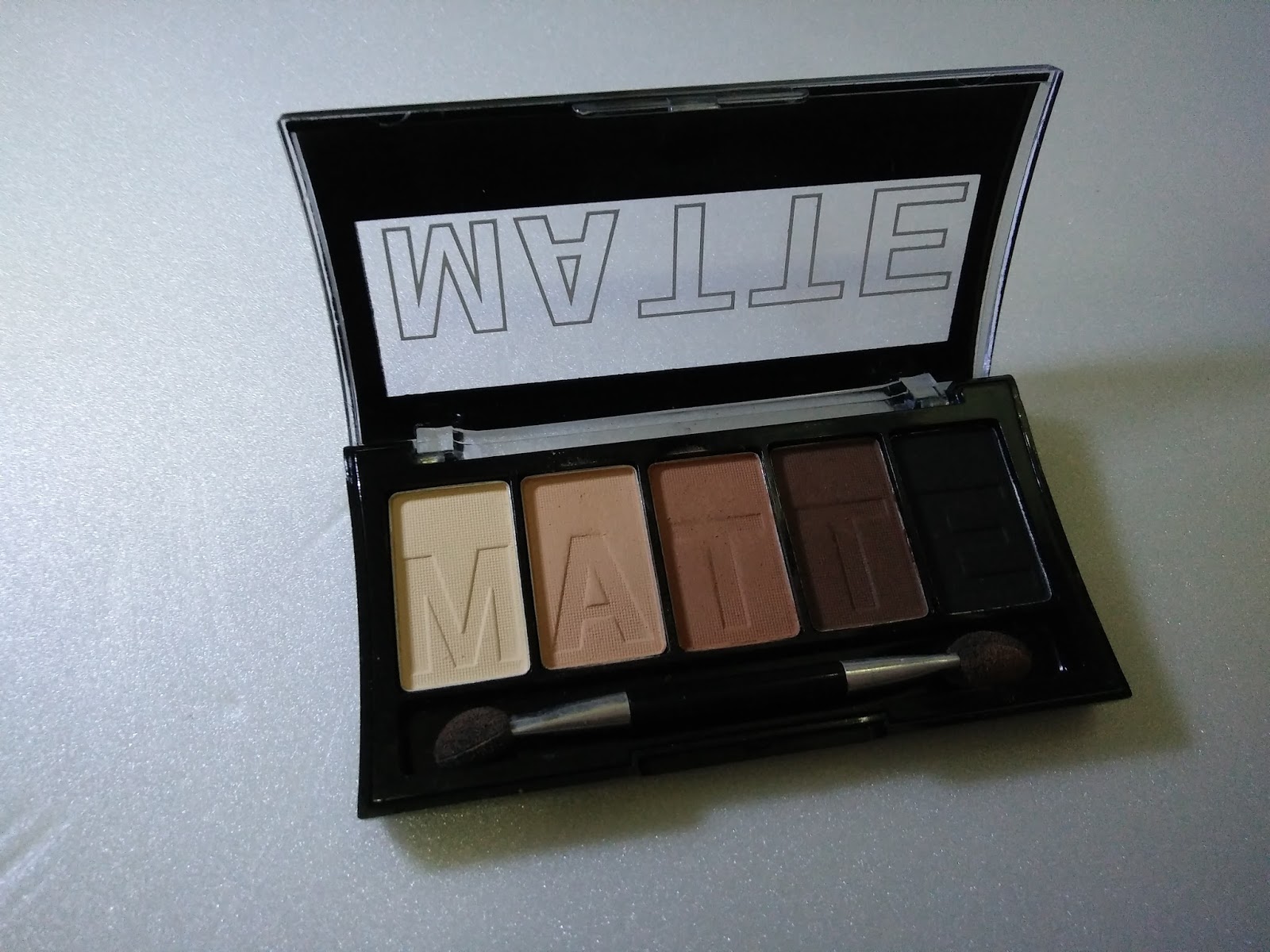 LA COLORS Matte Eyeshadow Review and Swatches on Brown Tweed Hall Of