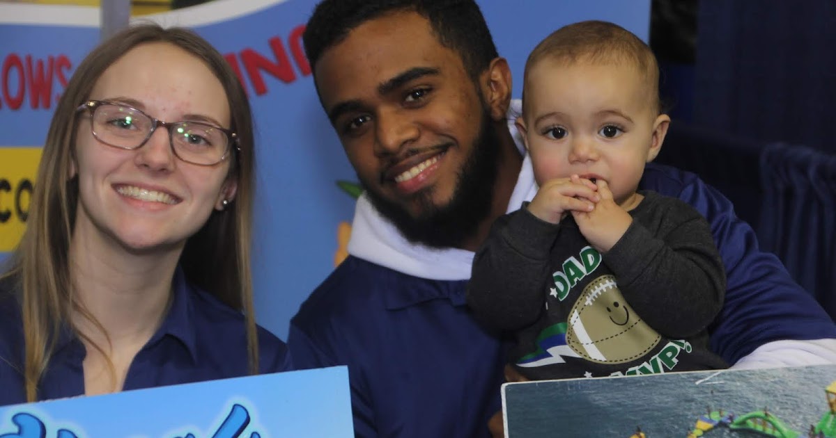 The RV Show in Novi has plenty of people of buying.