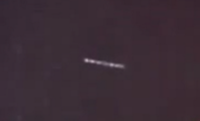 UFO SIGHTINGS DAILY: Long Glowing UFO Caught Over Australia On March ...