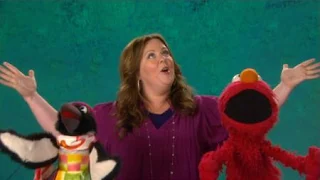 Elmo introduces Melisa McCarthy to a penguin choreographer that is the word on the Street. celebrity. Sesame Street Episode 4321 Lifting Snuffy season 43
