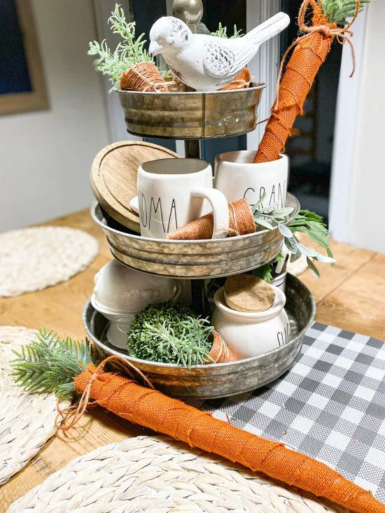 DIY Burlap Carrot Wreath for Easter