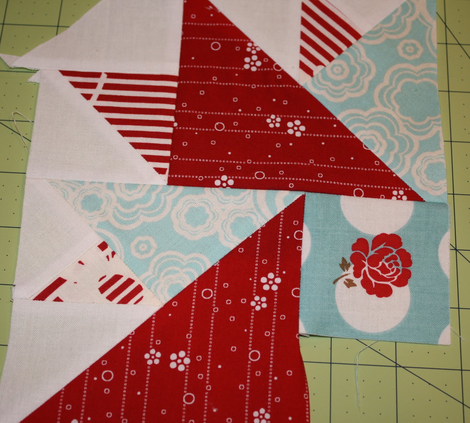 Confessions of the Crafty ADD: Modern Star Block Tutorial