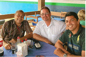 Encontro de amigos no Restaurante Tropical