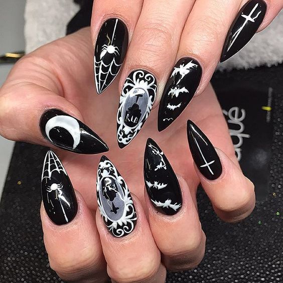 Great gothic nails!