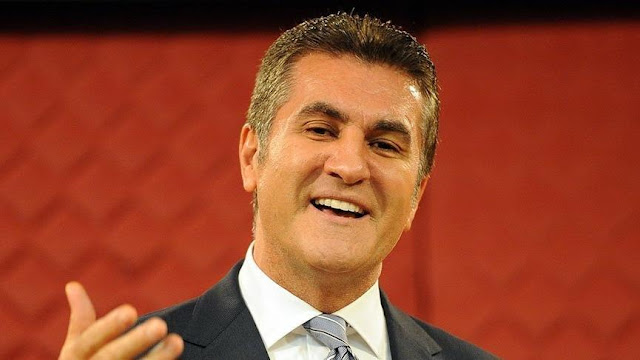 Mustafa Sarıgül kimdir? aslen nerelidir? kaç yaşında? partisinin adı ne? evli mi? eşi kim? çocukları, biyografisi ve hayatı hakkında kısa bilgi. Mustafa Sarıgül kimdir? aslen nerelidir? kaç yaşında? partisinin adı ne? evli mi? eşi kim? çocukları, biyografisi ve hayatı hakkında kısa bilgi.