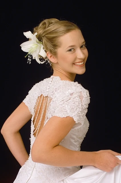 Here is Some Collection Classic Hairstyle for Bridal - Fit And Suitable