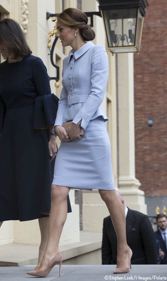 Tight Skirts Page: Celebrity Tight Skirts: Kate Middleton, the Duchess ...
