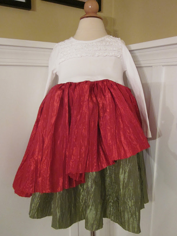 The Mouse House Christmas Dress: Sewing Tutorial ...