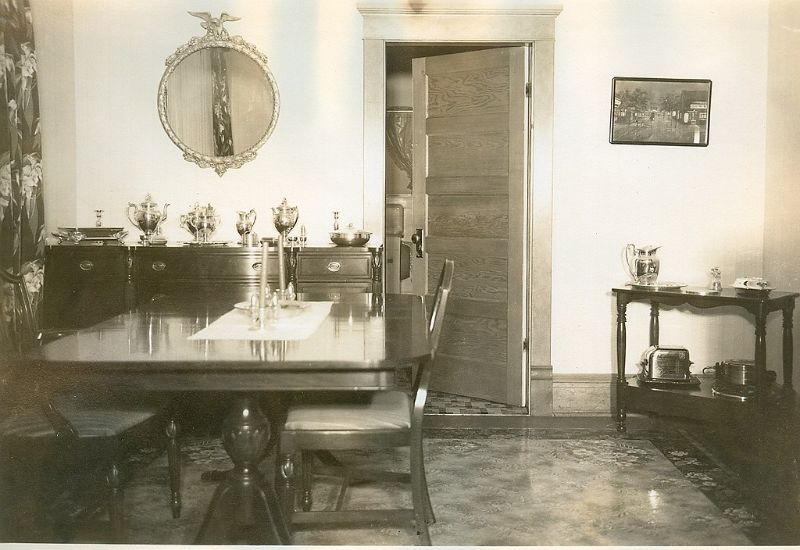 middle class 1930s dining room