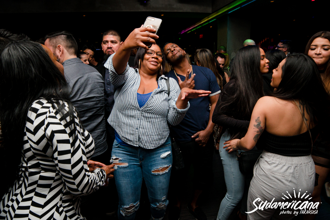 FARAHSTOP Elevate Lounge SUDAMERICANA, 01'18'20