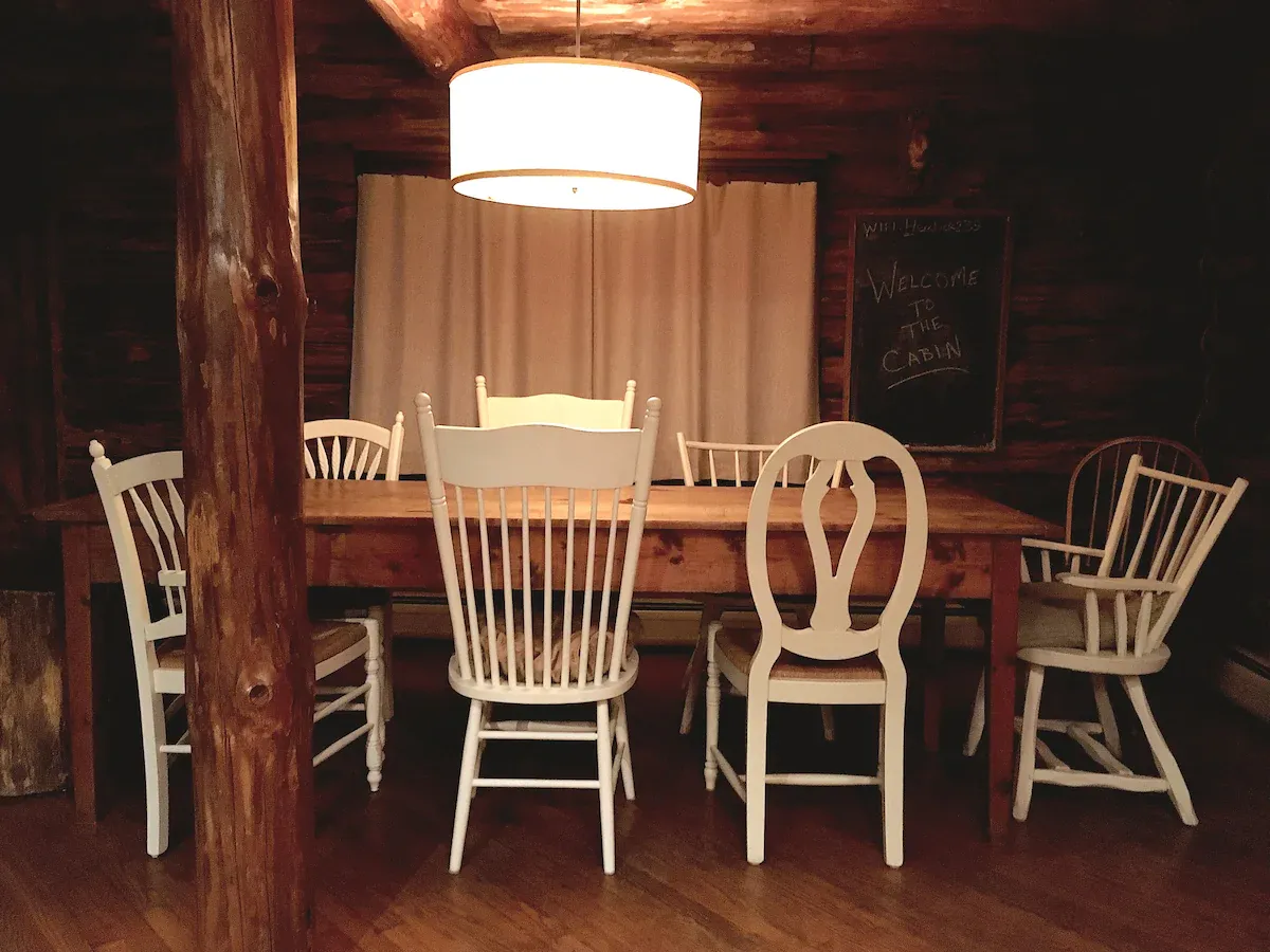 Log-Cabin-available-for-rent-on-airbnb-in-new-york-dining-table