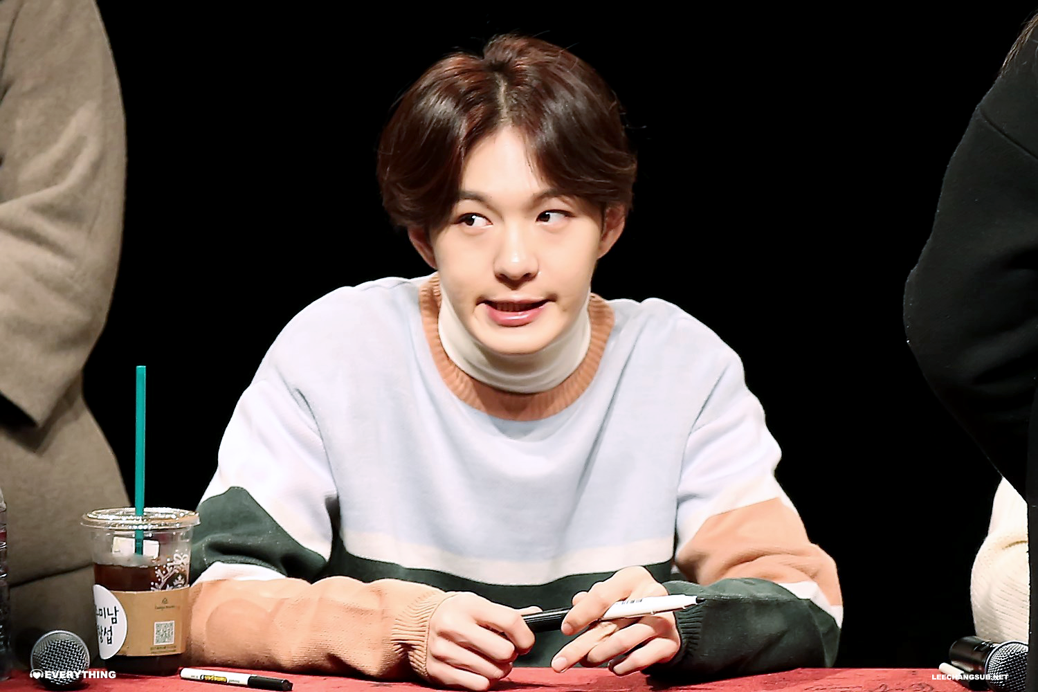 theqoo inserted image