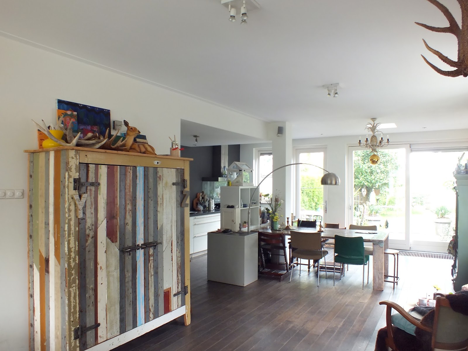 Kast met gordijn ervoor: dutch design on a budget curtain call ...