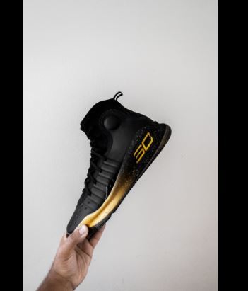 curry 4 black gold