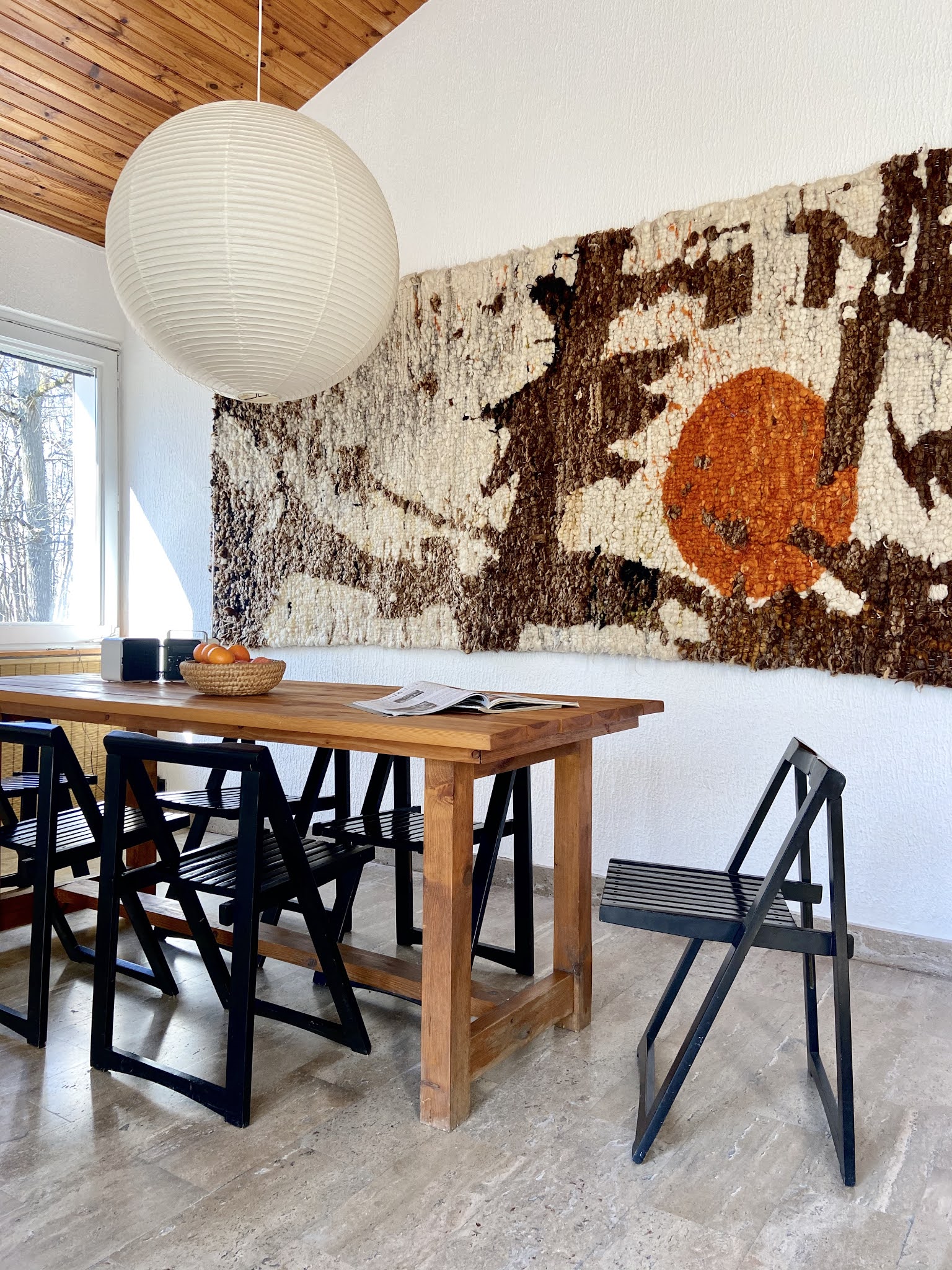 Le Strict Maximum. Ne dépouillez pas cette chaise de son mystère.