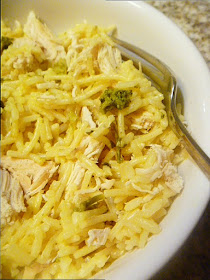 Chicken, Broccoli, and Cheddar Rice Bowl:  Comfort food at it's best with steaming chicken, melted ooey gooey cheese with some steamed broccoli thrown in for good measure! - Slice of Southern