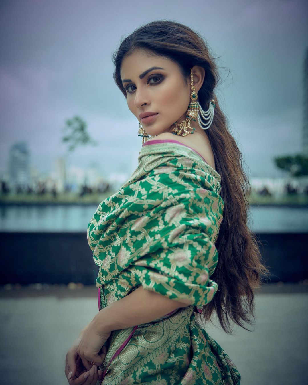 Mouni roy pic