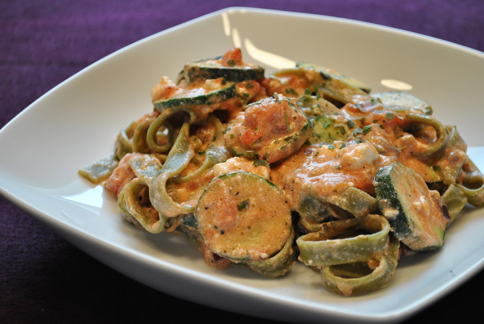 Küchenzaubereien: Italienische Nudelpfanne mit Zucchini &amp; Feta