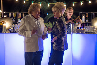 Joanna Lumley and Barry Humphries in Absolutely Fabulous: The Movie