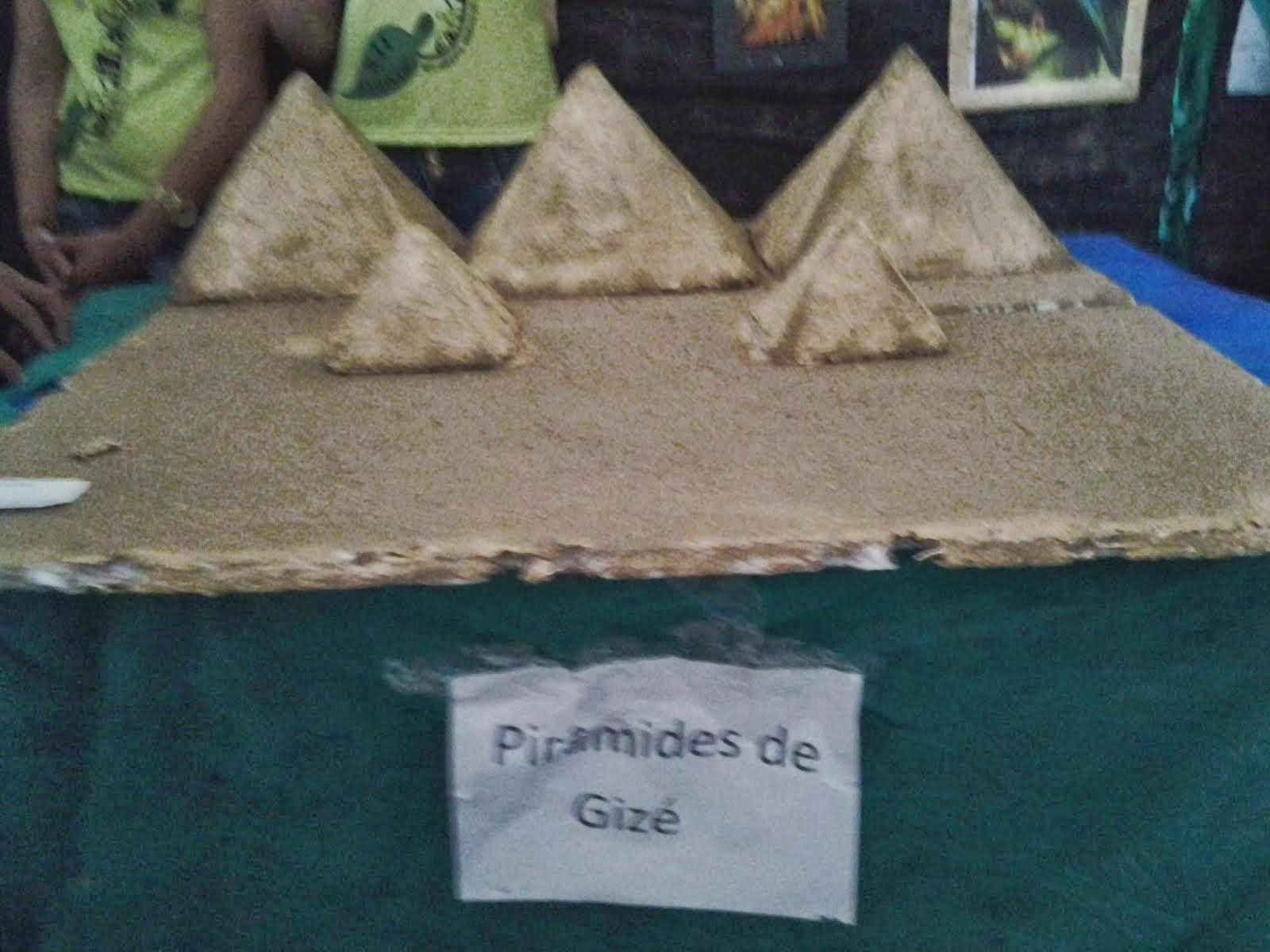 Piramides de Gizé FEIRA DE CULTURA DO NARCISO CORREIA