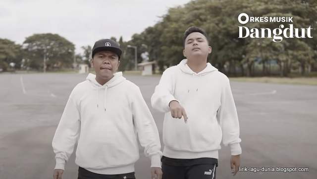 Lirik Lagu Kimcil Kepolen Artinya - Lirik lagu suket teki dan chord intro