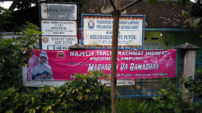 Panwaslu Bandar Lampung Monotoring  Spanduk Majelis Taklim Rachmat Hidayat