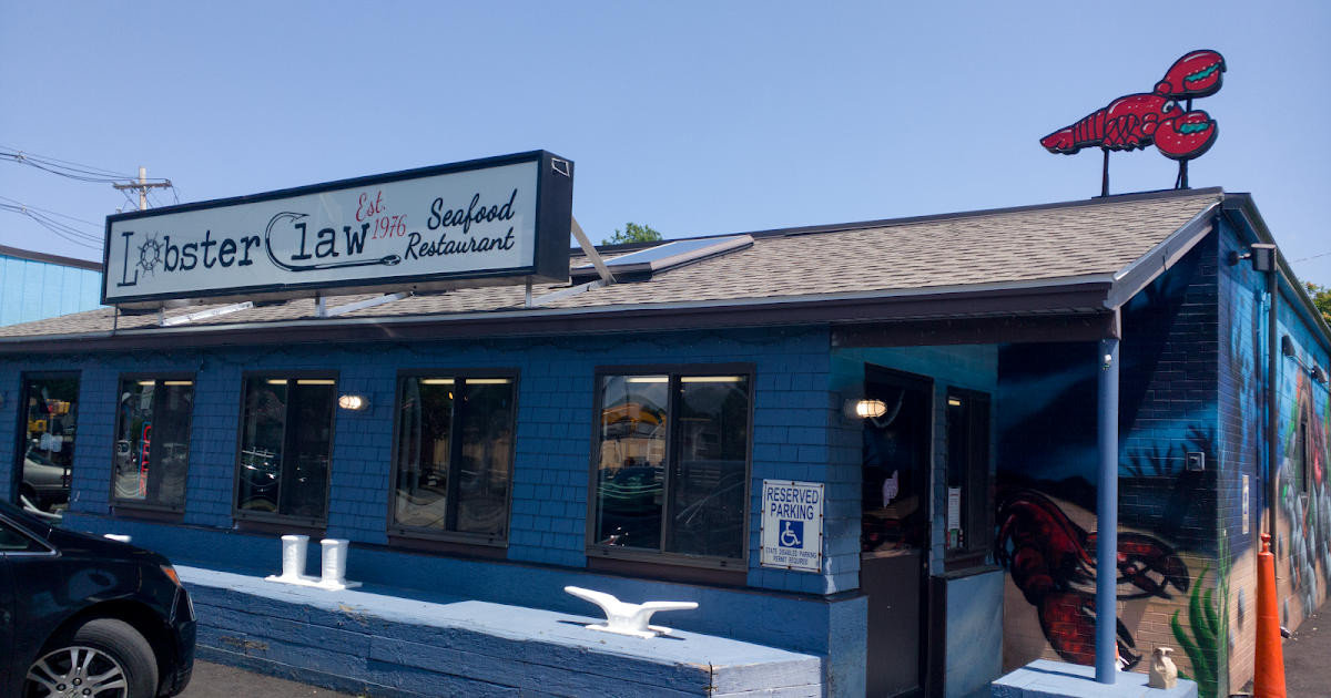 The Daily Lunch Lobster Claw North Reading