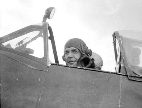 Group Captain Harry Broadhurst, D.S.O., D.F.C., A.F.C. (IWM)