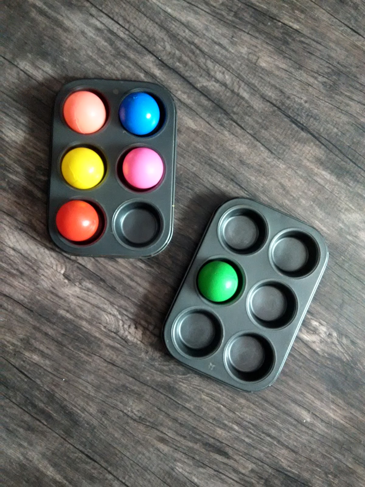 Sonshine Mumma Muffin Tray Ball Transfer Activity