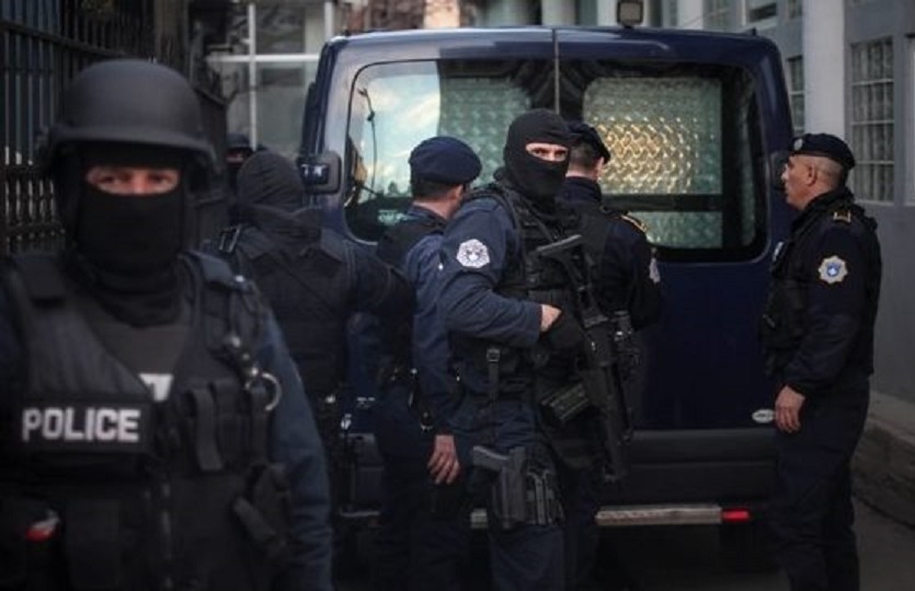 Three more police officers are arrested in North Kosovo