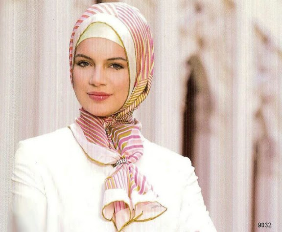 Aşkın Resmi,Aşkın Şiiri: Güzel Kapalı Bayan Resimleri