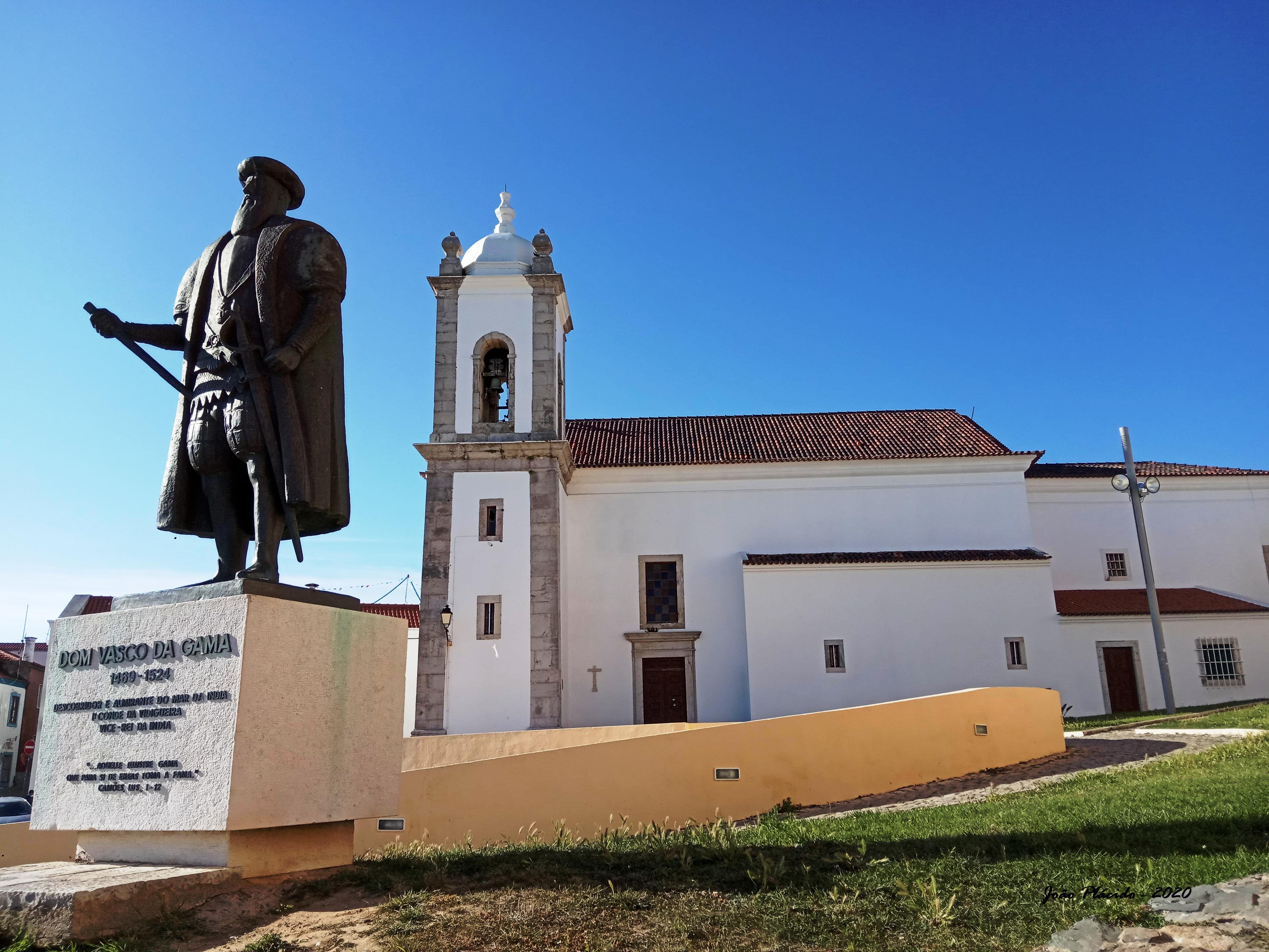 Cabo de Sines Estátua de Dom Vasco da Gama Sines