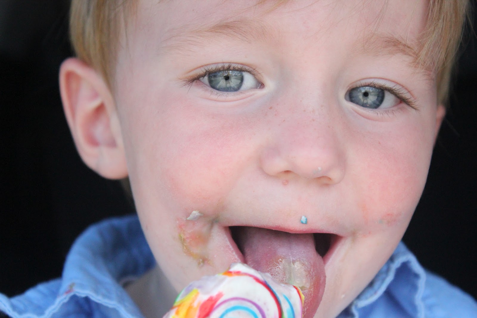 A Glimpse Into Our Life: Lollipops!!!