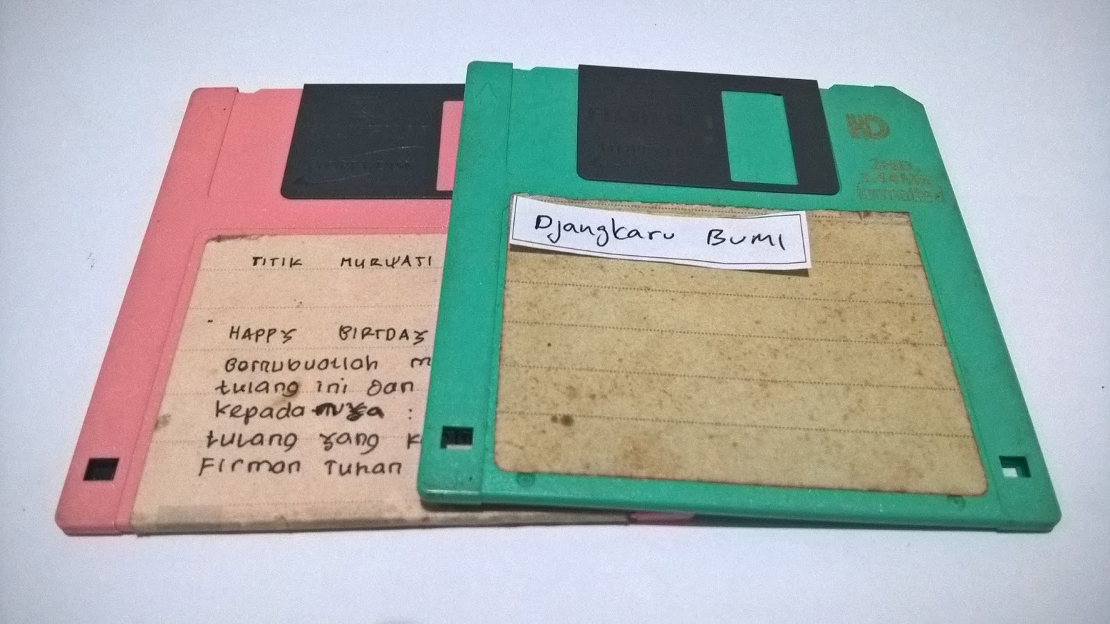 Floppy Disk Penyimpanan Data Yang Terlupakan Djangkaru Bumi