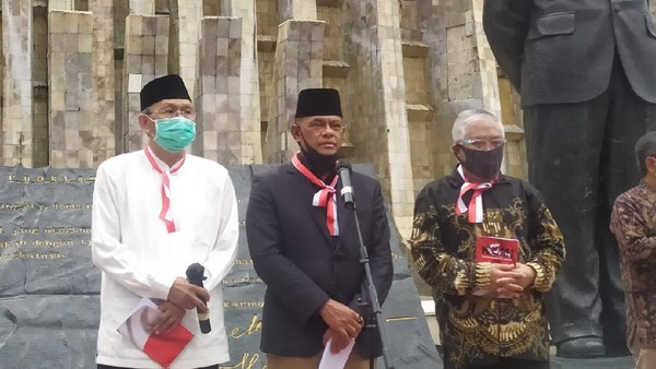 Narasi Oligarki Gatot Nurmantyo Hangatkan Deklarasi Narasi Oligarki Gatot Nurmantyo Hangatkan Deklarasi