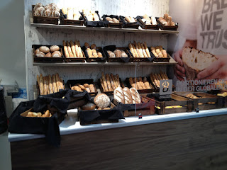 HORNOS DE PANADERIA COBAMAQ: DECORACION DE PANADERIAS cobaMaq