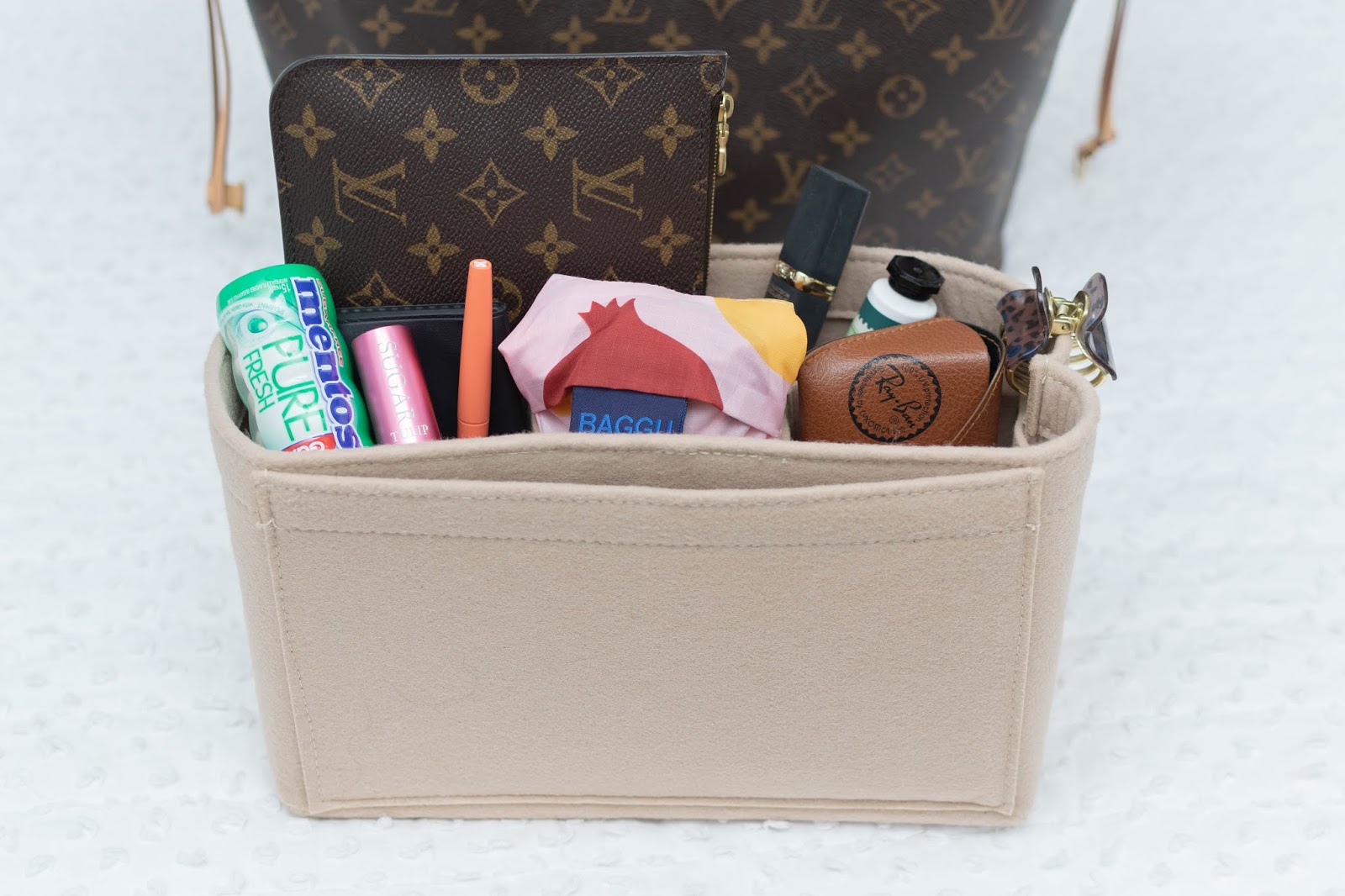 WHAT'S INSIDE MY BAG  LOUIS VUITTON NEVERFULL 