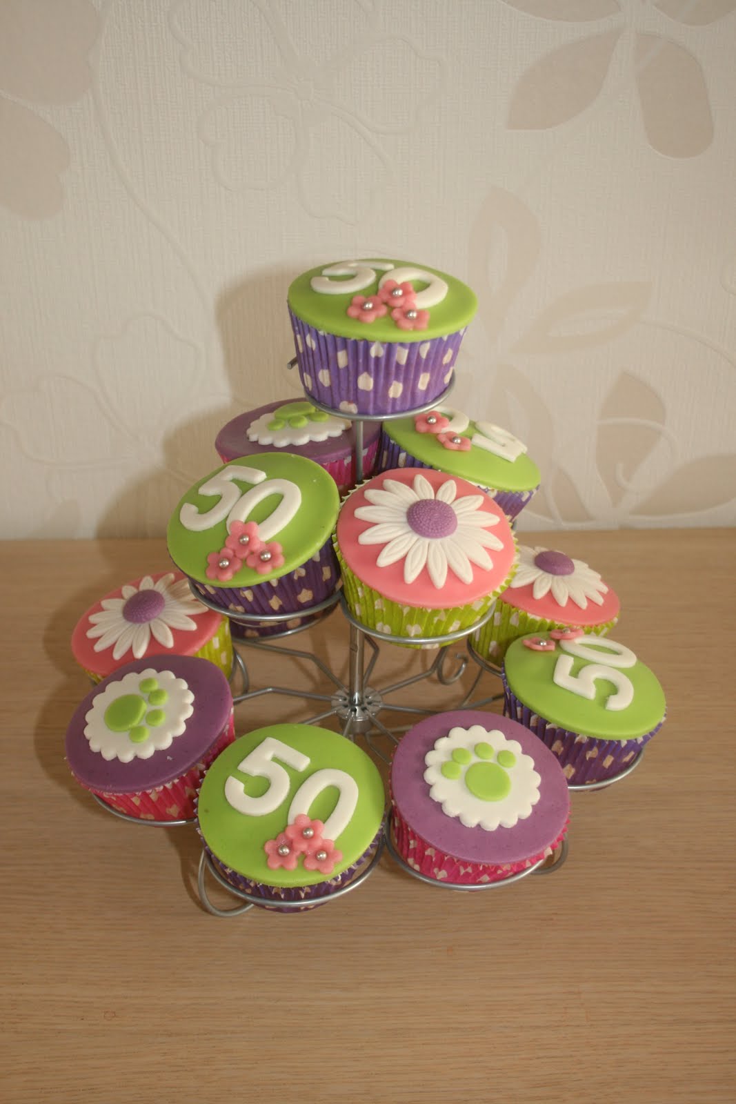 Wonderbaarlijk Cupcakes 50 jaar! PB-63